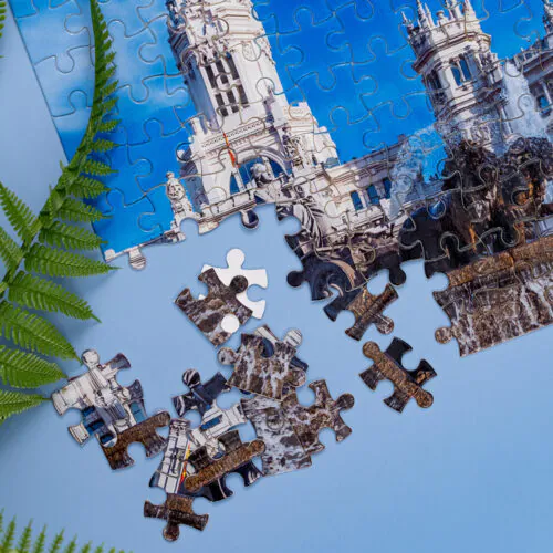 110 Piece Jigsaw Puzzles with Tin Box