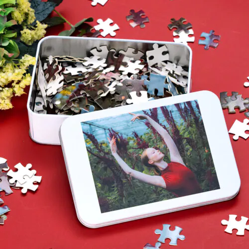 252 Piece Jigsaw Puzzle with Tin Box